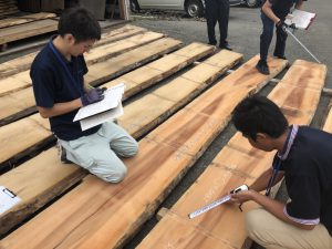 感動体験イベント！建主さん限定・岩手県へ広葉樹天板選びツアーを開催しました！